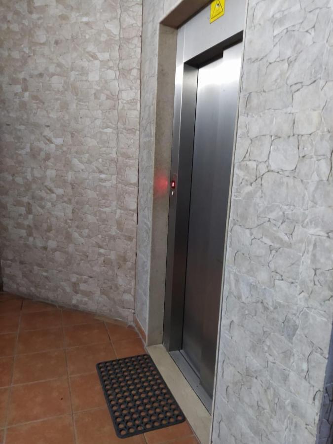 Jozi Kaiser Apartment 3 Durrës 外观 照片