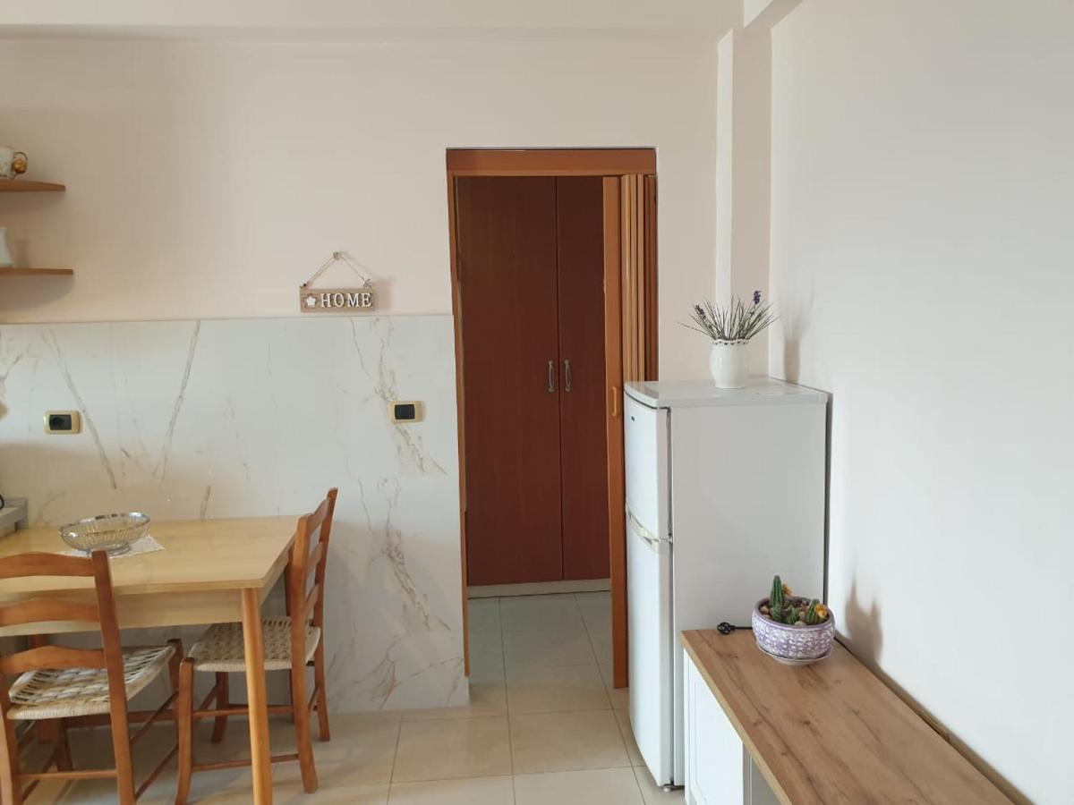 Jozi Kaiser Apartment 3 Durrës 外观 照片