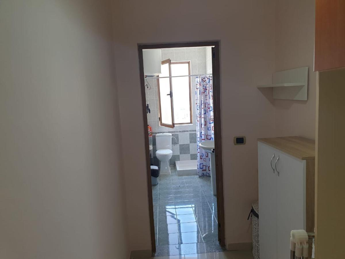 Jozi Kaiser Apartment 3 Durrës 外观 照片